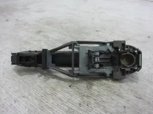 Foto de MANETA EXTERIOR TRASERA IZQUIERDA VOLKSWAGEN GOLF IV BERLINA (1J1)(10.1997) 1.6 (101 CV / 74 KW) referencia 3B0837885 foto 4