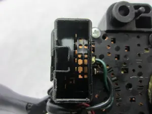 Foto de MANDO MULTIFUNCION HYUNDAI ATOS (EM) 1.1 12V CAT (63 CV / 46 KW) referencia 9340006400 foto 3