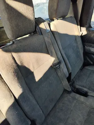 Foto de ASIENTO TRASERO MEDIO LAND ROVER DISCOVERY 2.7 Td V6 CAT (190 CV / 140 KW) foto 2
