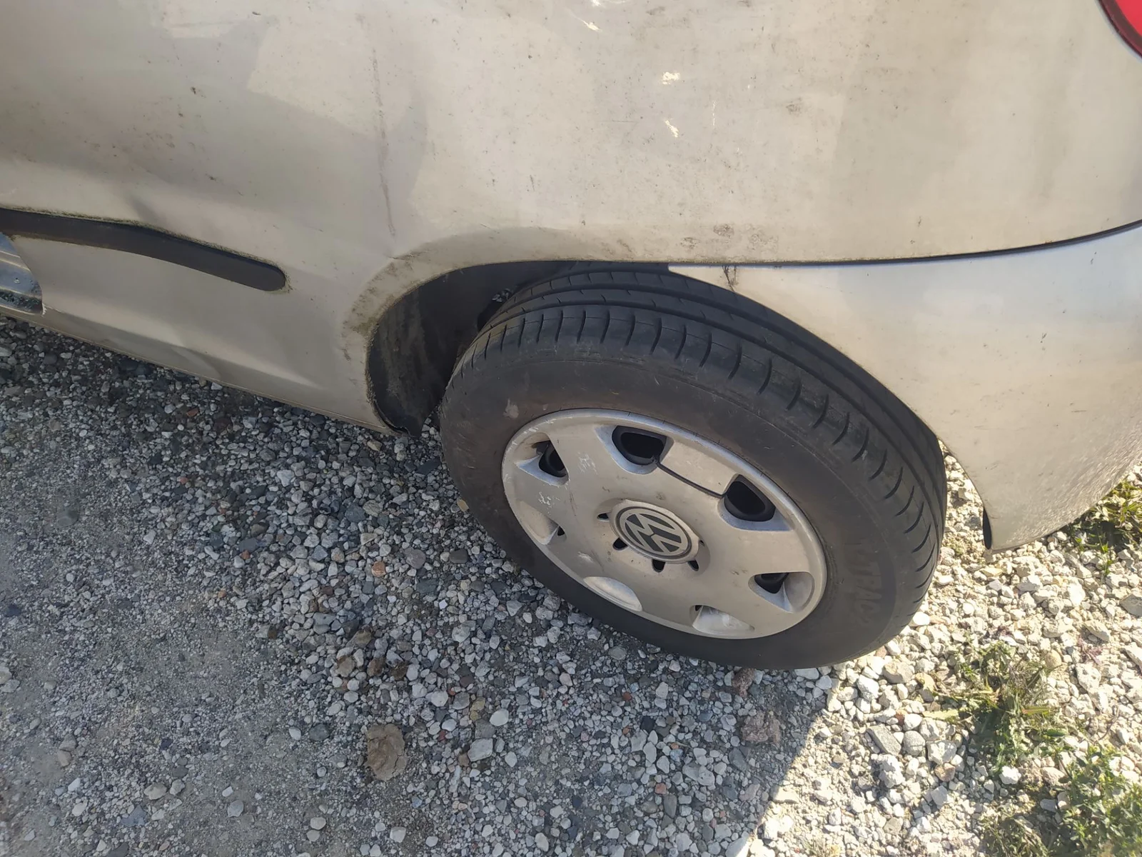 Foto de BIELETA ESTABILIZADORA TRASERA IZQUIERDA VOLKSWAGEN FOX (5Z1)(04.2005) 1.4 (75 CV / 55 KW)
