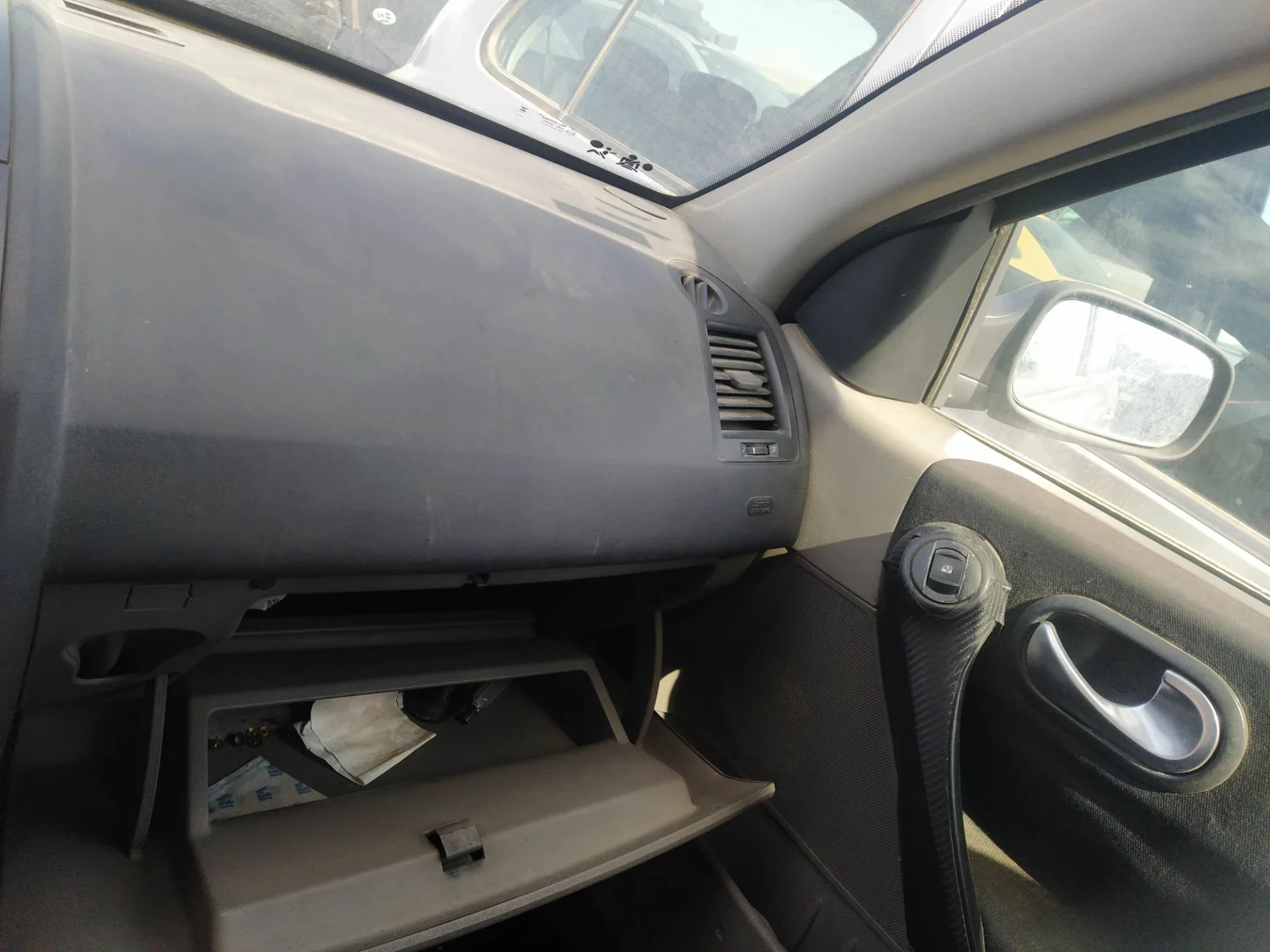 Foto de AIRBAG DELANTERO DERECHO RENAULT MEGANE II CLASSIC BERLINA 1.5 dCi Diesel (101 CV / 74 KW) referencia 8200292043