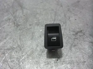 Foto de MANDO ELEVALUNAS TRASERO DERECHO BMW SERIE 3 BERLINA (E46) 3.0 24V Turbodiesel CAT (184 CV / 135 KW) referencia 6902174
