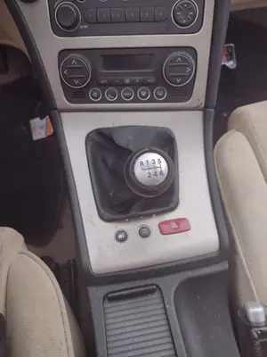 Foto de PALANCA CAMBIO ALFA ROMEO 159 (140) 1.9 JTD (M) 16V CAT (150 CV / 110 KW)