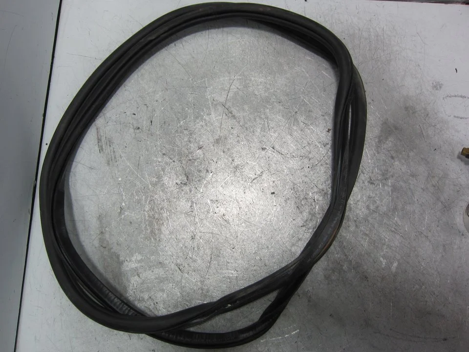 Foto de GOMAS CONTORNO PUERTA VOLKSWAGEN TIGUAN (AD1) 2.0 TDI DPF (239 CV / 176 KW) referencia 5NA867912B