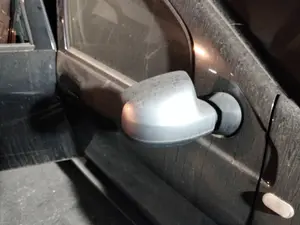 Foto de RETROVISOR DERECHO DACIA DUSTER I 1.2 16V TCE CAT (125 CV / 92 KW)
