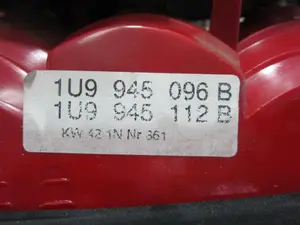 Foto de PILOTO TRASERO DERECHO SKODA OCTAVIA COMBI (1U5) 1.9 TDI (101 CV / 74 KW) referencia 1U9945096B foto 4