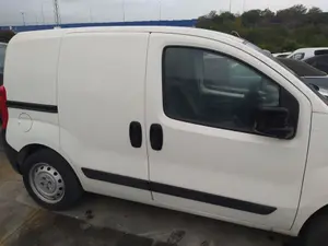 Foto de MANETA EXTERIOR DELANTERA DERECHA PEUGEOT BIPPER TEPEE 1.3 16V HDi FAP (75 CV / 55 KW)