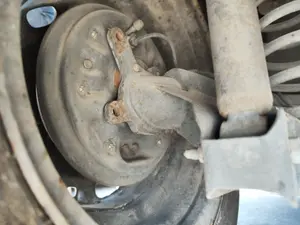 Foto de MANGUETA TRASERA IZQUIERDA VOLKSWAGEN POLO IV (9N1) 1.4 16V (75 CV / 55 KW)