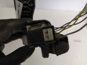 Foto de PEDAL ACELERADOR AUDI A3 (8P1) 2.0 TDI (140 CV / 103 KW) referencia 1K1723503L foto 3