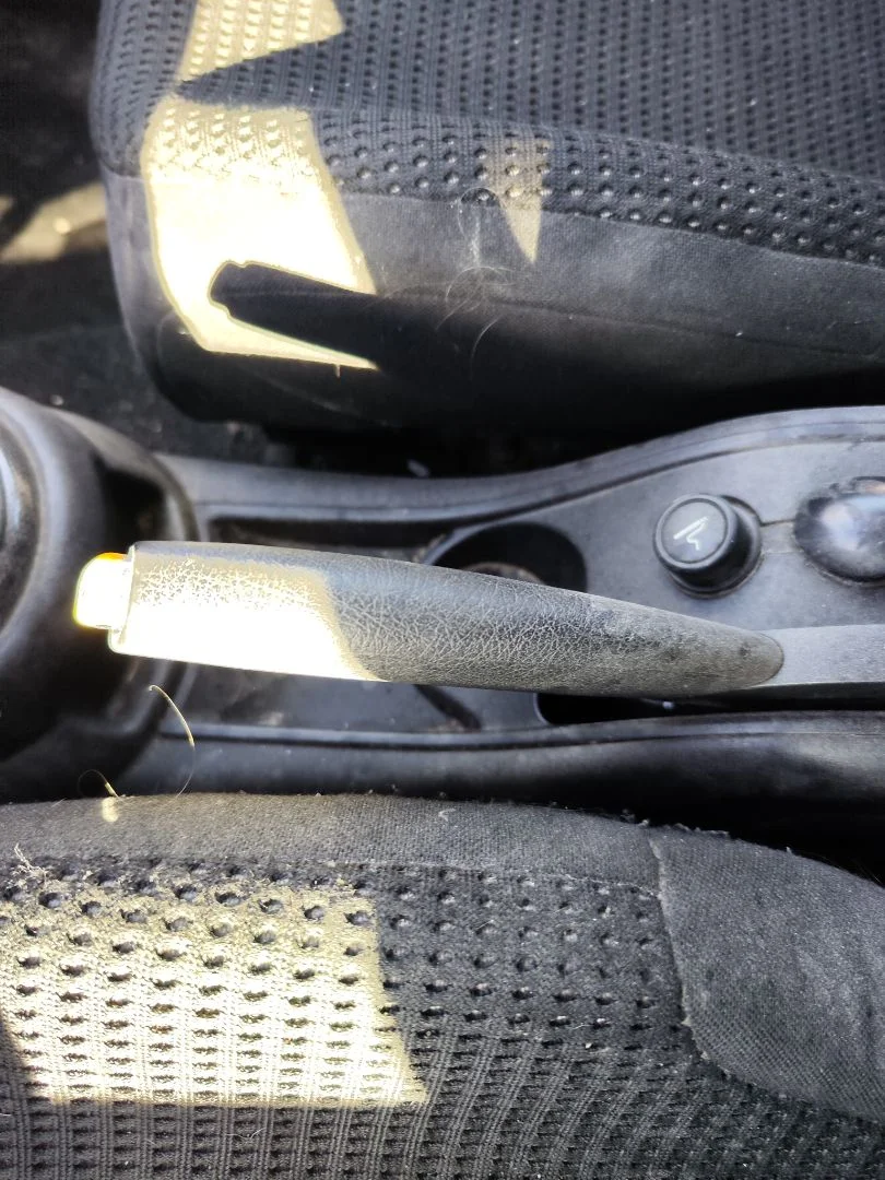 Foto de PALANCA FRENO CITROEN C4 BERLINA 1.6 16V HDi (90 CV / 66 KW)
