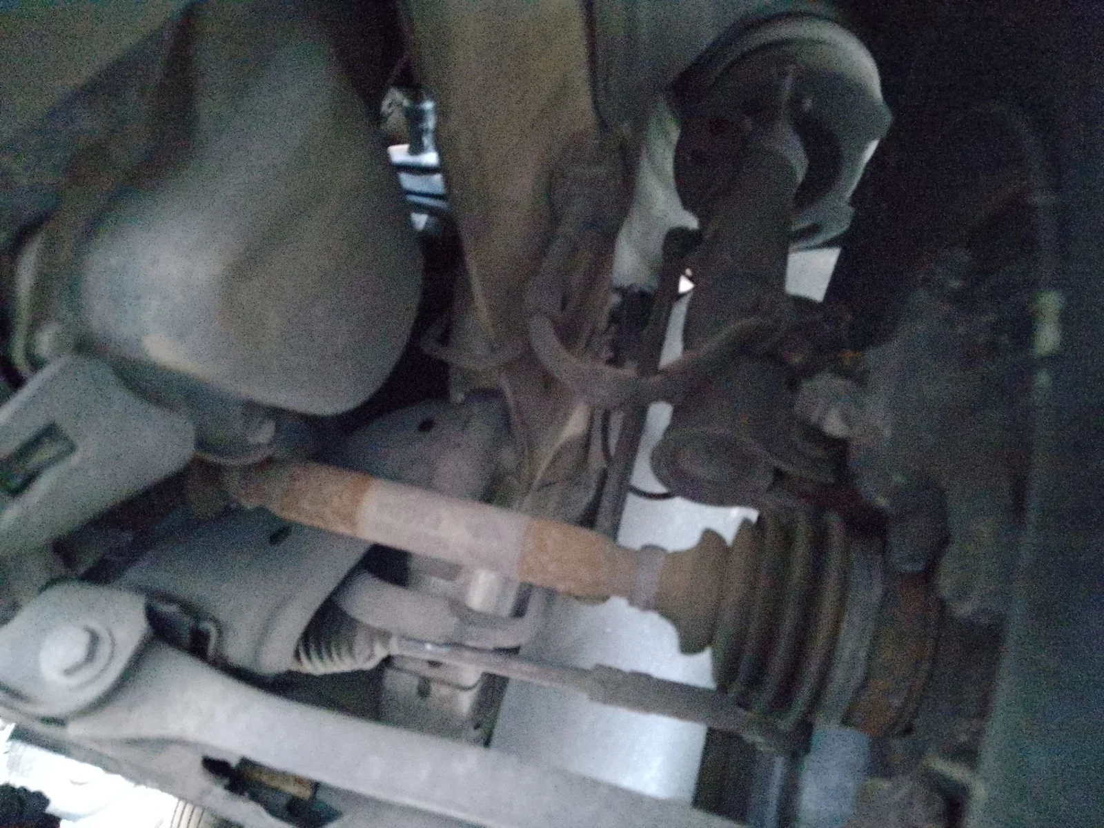 Foto de TRANSMISION DELANTERA IZQUIERDA FORD TRANSIT COURIER (C4A) 1.5 TDCi CAT (95 CV / 70 KW) referencia ET763B437AA