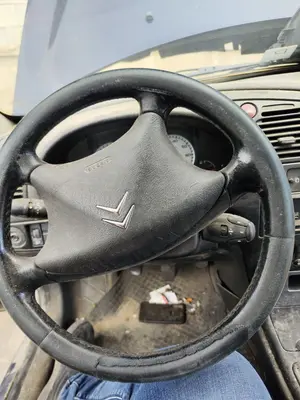 Foto de VOLANTE CITROEN XSARA COUPE 2.0 HDi CAT (RHY / DW10TD) (90 CV / 66 KW) foto 2