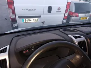 Foto de SALPICADERO FIAT DUCATO 3 MAXI FURGÓN TS 35 (295) 2.3 JTD CAT (131 CV / 96 KW)
