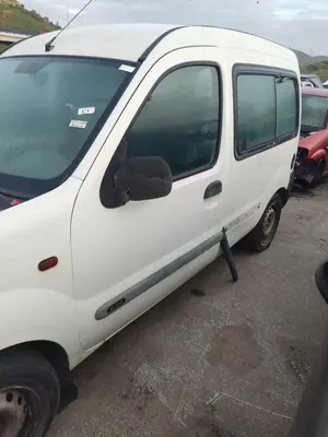 Foto de PUERTA DELANTERA IZQUIERDA RENAULT KANGOO I (F/KC0) 1.2  (58 CV / 43 KW) referencia 7751471745