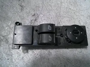 Foto de MANDO ELEVALUNAS DELANTERO IZQUIERDO FORD FOCUS BERLINA (CAP) 1.6 TDCi CAT (109 CV / 80 KW) referencia 3M5T14529CD