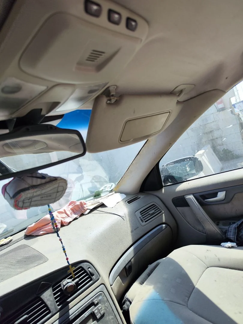 Foto de PARASOL DERECHO VOLVO S60 BERLINA 2.4 Diesel (126 CV / 93 KW)
