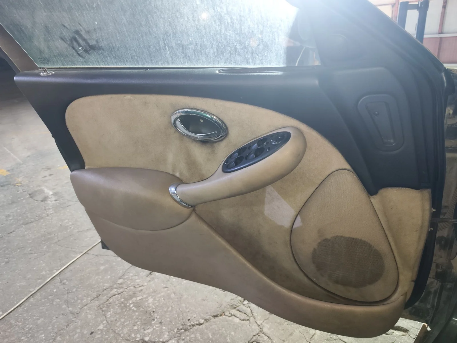 Foto de GUARNECIDO PUERTA DELANTERA IZQUIERDA MG ROVER ROVER 75 (RJ) 2.0 16V CDT (116 CV / 85 KW) referencia EJB120490 FKZ