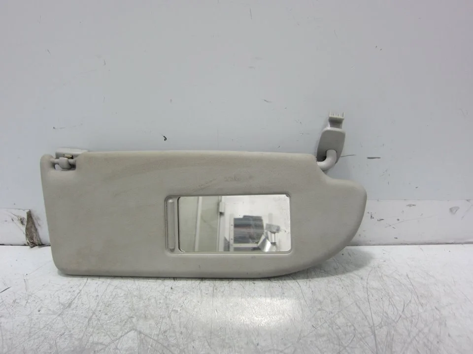 Foto de PARASOL DERECHO SEAT IBIZA (6L1) 1.4 16V (101 CV / 74 KW) referencia 6L2857552A