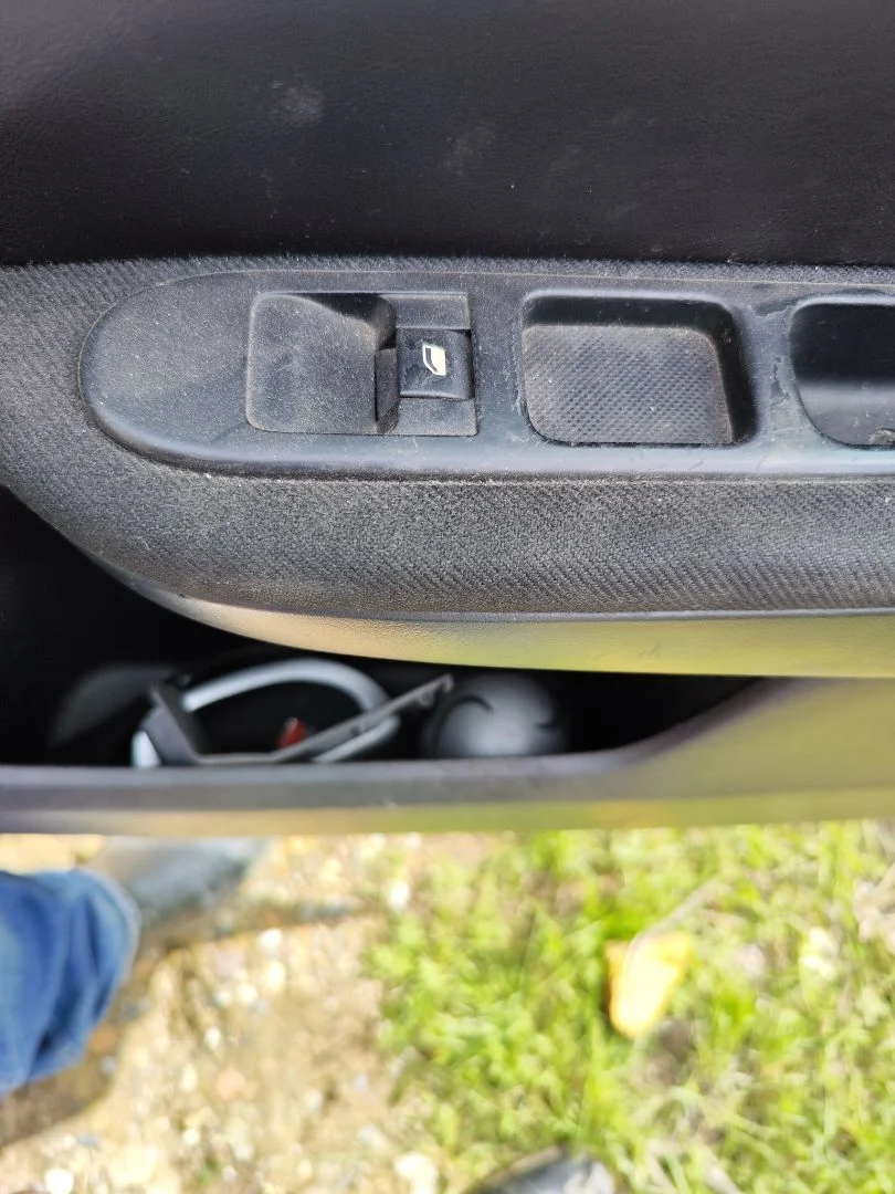 Foto de MANDO ELEVALUNAS DELANTERO DERECHO PEUGEOT 307 BREAK/ SW (S2) 2.0 16V HDi FAP CAT (RHR / DW10BTED4) (136 CV / 100 KW)