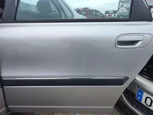 Foto de PUERTA TRASERA IZQUIERDA VOLVO S80 BERLINA 2.4 CAT (170 CV / 125 KW) referencia 30649111 foto 2