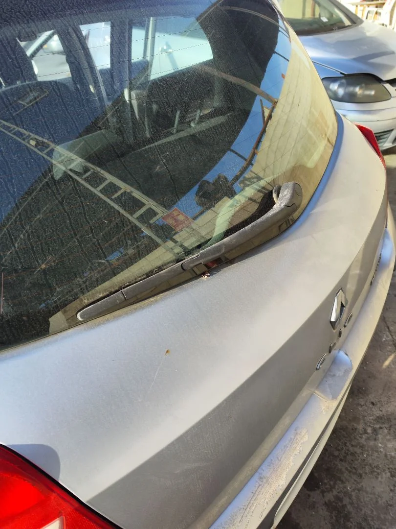 Foto de MOTOR LIMPIA TRASERO RENAULT CLIO III 1.4 16V (98 CV / 72 KW)
