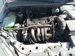 Foto de MOTOR COMPLETO FORD FOCUS BERLINA (CAK) 1.6 16V CAT (101 CV / 74 KW) referencia FYDB