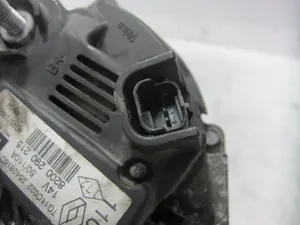 Foto de ALTERNADOR RENAULT MEGANE II COUPE/CABRIO 1.9 dCi Diesel (120 CV / 88 KW) referencia 8200290215 foto 2