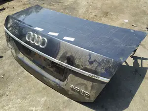 Foto de NO IDENTIFICADO AUDI A6 BERLINA (4F2) 3.0 V6 24V TDI (224 CV / 165 KW) foto 2
