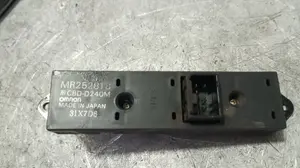 Foto de MANDO ELEVALUNAS DELANTERO DERECHO MITSUBISHI GALANT BERLINA (E50) 2.5 V6 CAT (170 CV / 125 KW) referencia MR252818 foto 2
