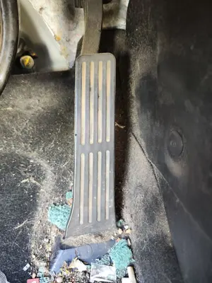 Foto de POTENCIOMETRO PEDAL KIA CEED (JD) 1.4 CAT (99 CV / 73 KW)
