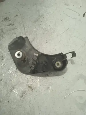 Foto de MOLDURA HONDA FES /SH /SES /DYLAN /PS 125 125 cm3 - 10 kW G-CAT (14 CV / 10 KW) referencia 18336-KTF-8400 foto 3
