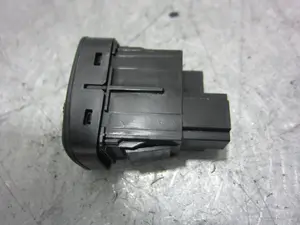 Foto de INTERRUPTOR HONDA CR-V (RD8) 2.0 VTEC CAT (150 CV / 110 KW) referencia M20010 foto 3