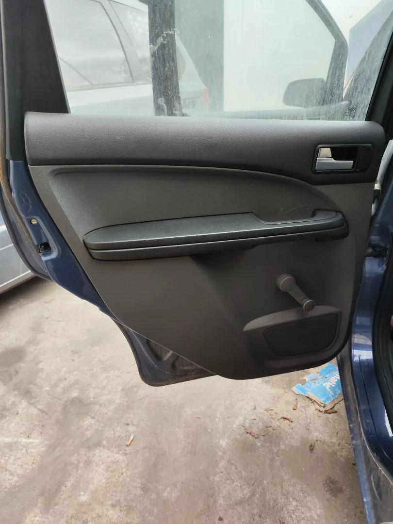 Foto de GUARNECIDO PUERTA TRASERA IZQUIERDA FORD FOCUS C-MAX (CAP)(2003) 1.6 TDCi CAT (109 CV / 80 KW) referencia 1453998