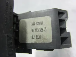 Foto de MANDO MULTIFUNCION PEUGEOT 307 BREAK / SW (S1)(04.2002) 2.0 HDi FAP CAT (107 CV / 79 KW) referencia 96413388ZL foto 6