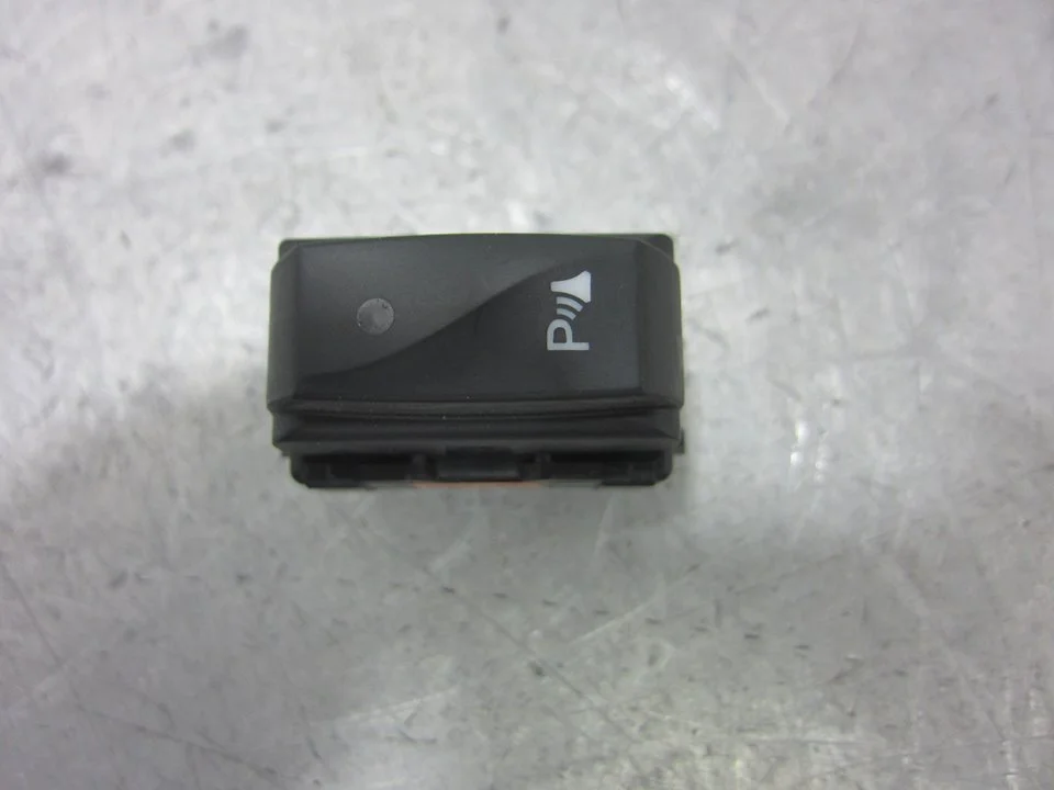 Foto de INTERRUPTOR DACIA DOKKER 1.5 dCi Diesel FAP CAT (90 CV / 66 KW) referencia 284487915R