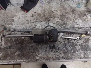Foto de MOTOR LIMPIA DELANTERO SEAT IBIZA (6K1) referencia 1L0955119 foto 1