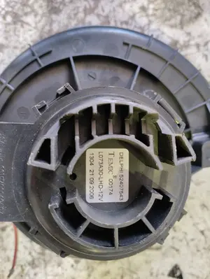 Foto de MOTOR CALEFACCION OPEL ASTRA G BERLINA 1.6 16V (101 CV / 74 KW) referencia 52407543 foto 3