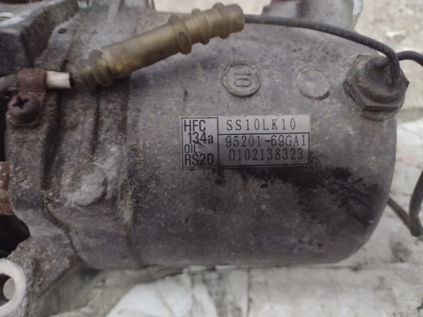 Foto de COMPRESOR AIRE ACONDICIONADO SUZUKI IGNIS (RG/FH) referencia 9520169GA1