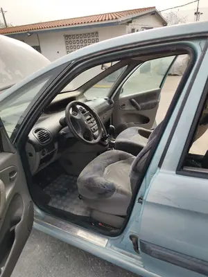 Foto de GOMAS CONTORNO PUERTA CITROEN XSARA PICASSO 2.0 HDi CAT (RHY / DW10TD) (90 CV / 66 KW)