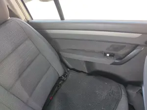 Foto de GUARNECIDO PUERTA TRASERA IZQUIERDA VOLKSWAGEN TOURAN (1T1) 1.9 TDI (105 CV / 77 KW)