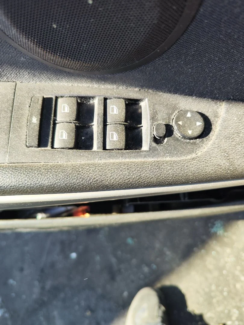 Foto de MANDO RETROVISOR BMW SERIE 3 BERLINA (E90) 2.0 16V Diesel (163 CV / 120 KW)