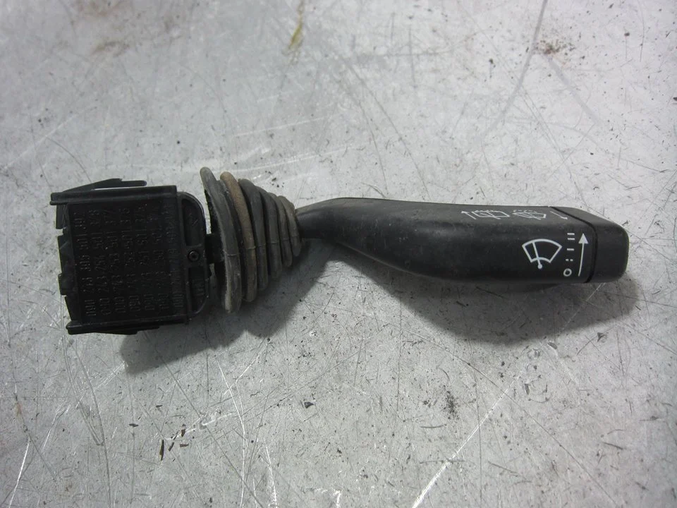 Foto de MANDO LIMPIA OPEL CALIBRA 2.0 (116 CV / 85 KW) referencia 090243395