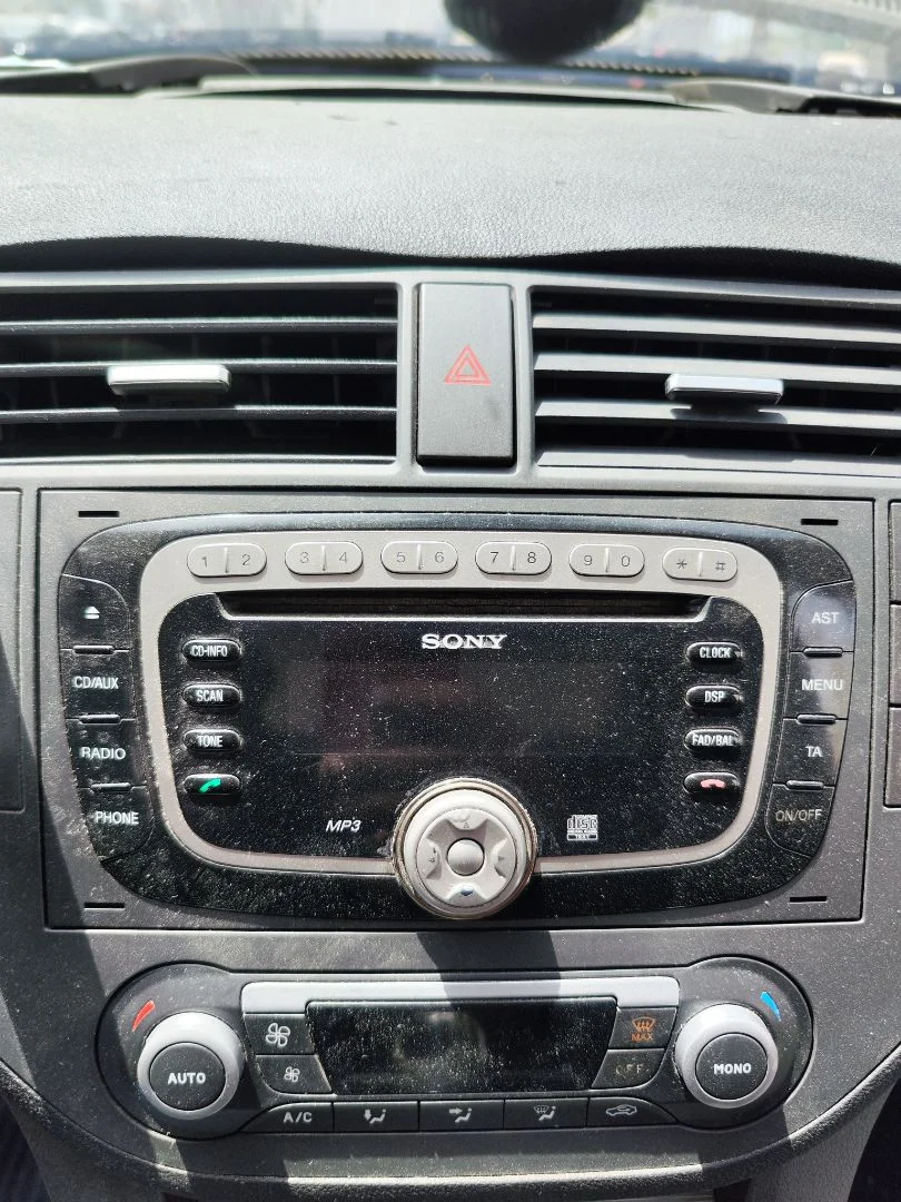 Foto de SISTEMA AUDIO / RADIO CD FORD C-MAX (CB3)(2007) 1.8 TDCi Turbodiesel CAT (116 CV / 85 KW)