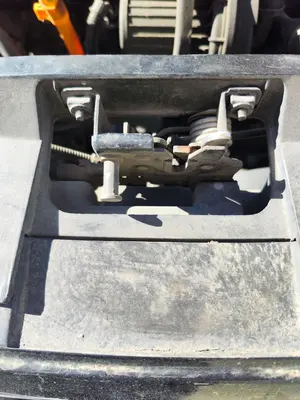 Foto de CERRADURA CAPO AUDI A3 (8L) 1.6  (102 CV / 75 KW)