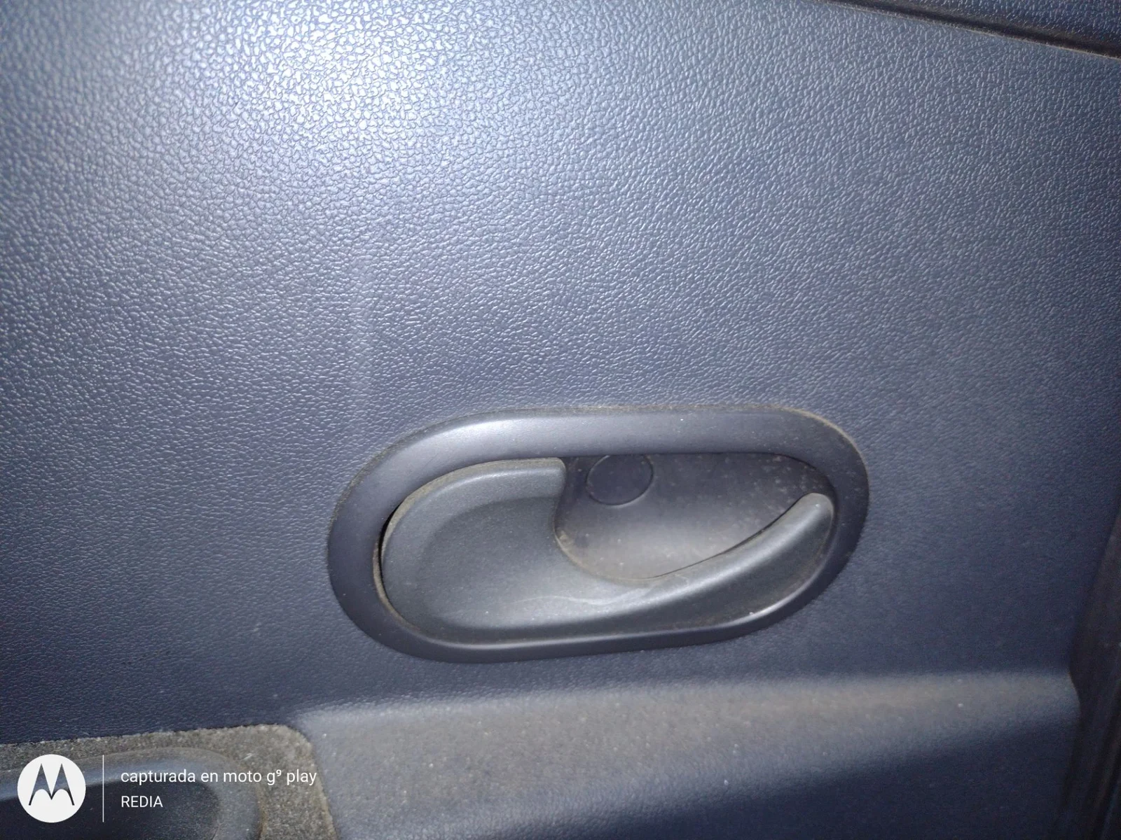Foto de MANETA INTERIOR TRASERA IZQUIERDA RENAULT CLIO III 1.2 16V (75 CV / 55 KW)