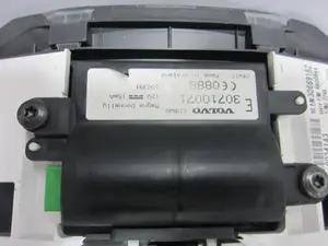 Foto de CUADRO INSTRUMENTOS VOLVO S40 BERLINA 2.5 20V Turbo CAT (220 CV / 162 KW) referencia 8697035 foto 4