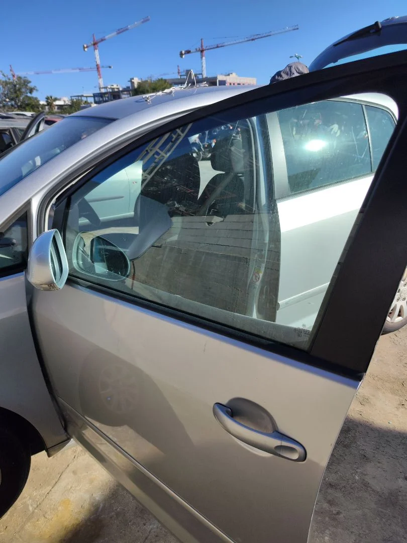 Foto de LUNA DELANTERA IZQUIERDA VOLKSWAGEN GOLF PLUS V (5M1) 1.9 TDI (105 CV / 77 KW)