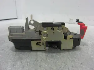 Foto de CERRADURA PUERTA TRASERA IZQUIERDA CITROEN XSARA BERLINA 2.0 HDi CAT (RHY / DW10TD) (90 CV / 66 KW) referencia 913769 foto 2