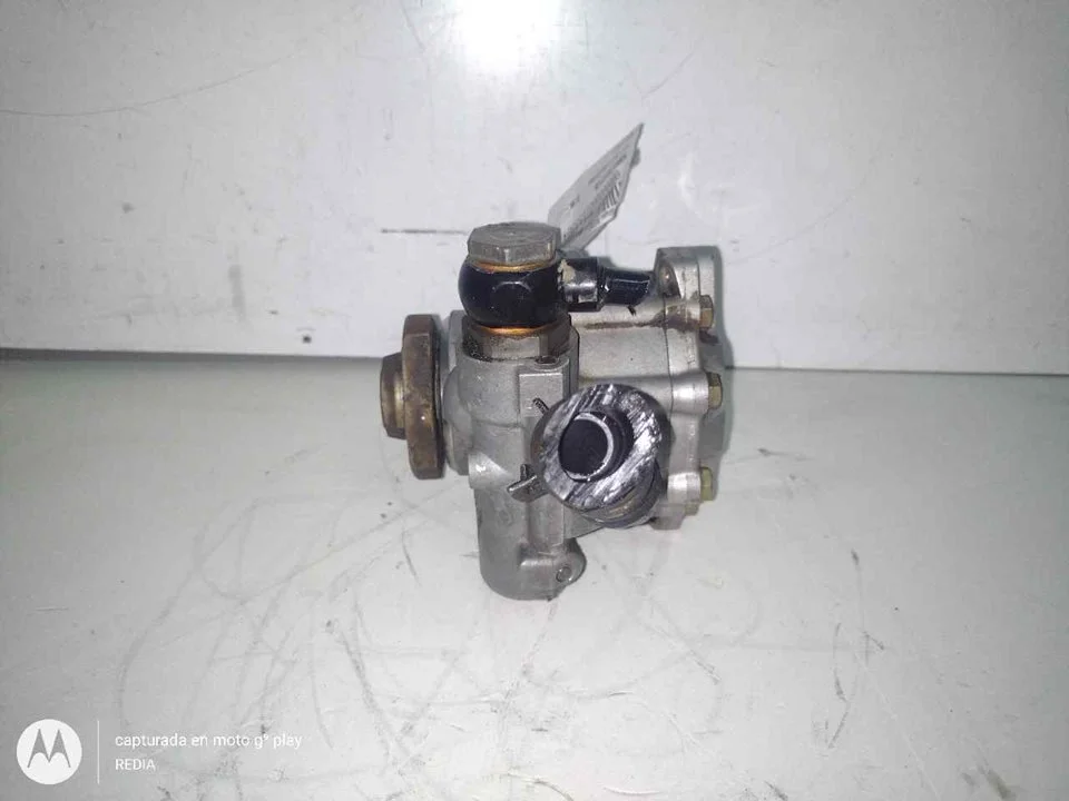 Foto de BOMBA DIRECCION SEAT IBIZA (6K1) 1.4 (60 CV / 44 KW) referencia 6N0145157
