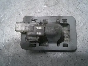 Foto de LUZ INTERIOR FORD MONDEO BERLINA (GE) 2.0 16V DI TD CAT (116 CV / 85 KW) referencia C95YA foto 2